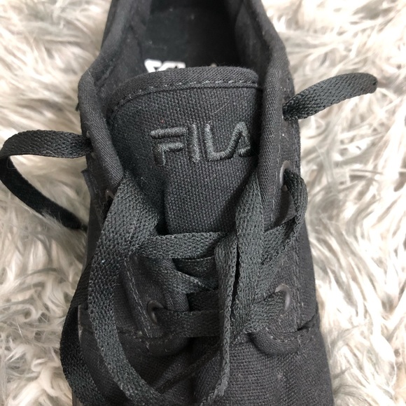 Black Fila shoes - Picture 5 of 6